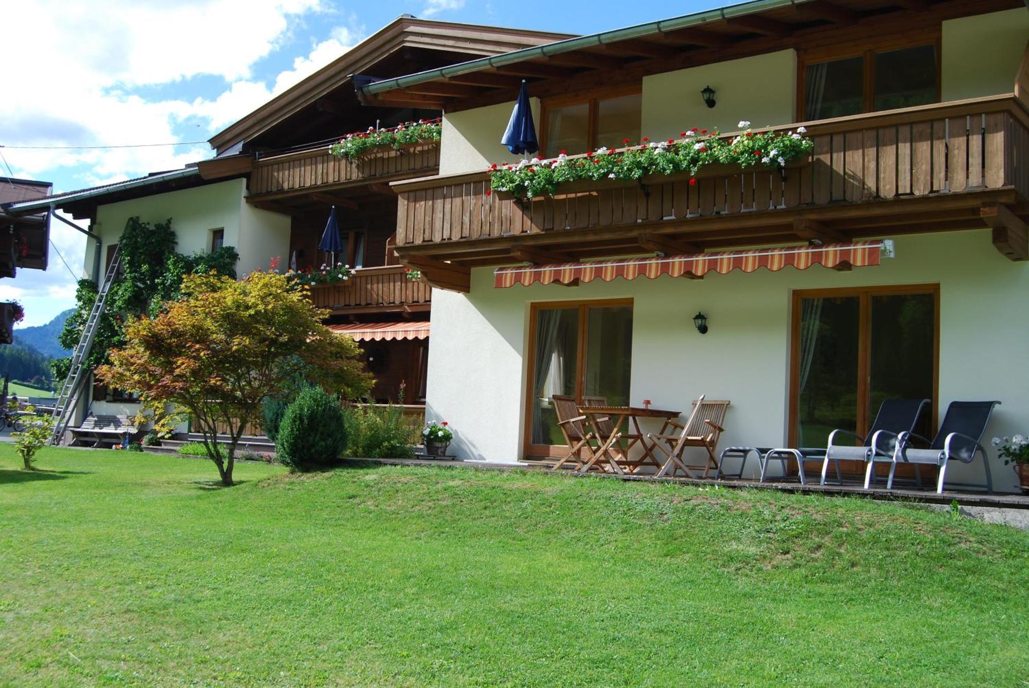 Gaestehaus Luise Waidring Exterior photo